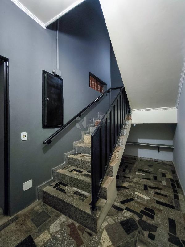 Prédio Comercial à venda no bairro Jardim Esmeralda: ACESSO PISO SUPERIOR