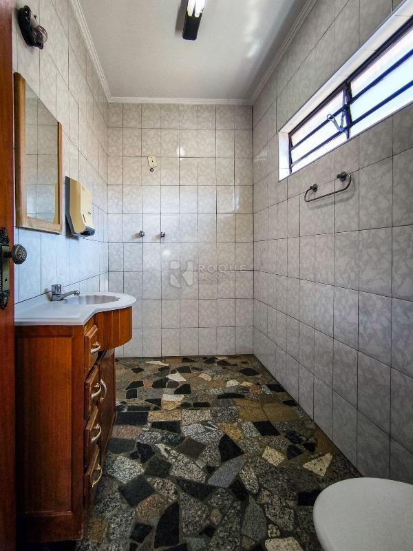 Prédio Comercial à venda no bairro Jardim Esmeralda: BANHEIRO SOCIAL RECEPÇÃO