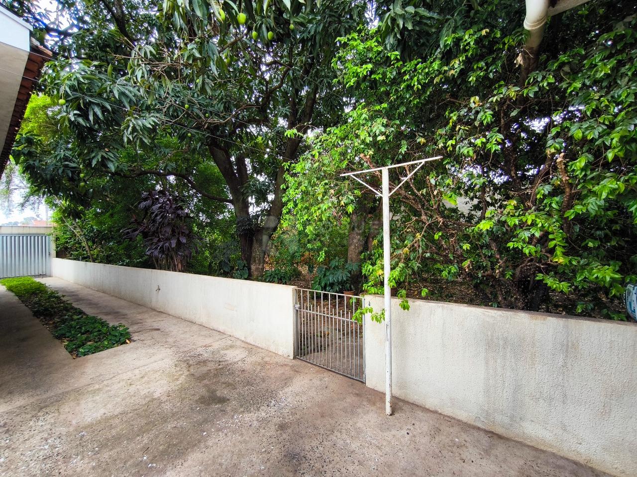 Casa Residencial à venda no bairro Jardim Morro Branco: ÁREA VERDE