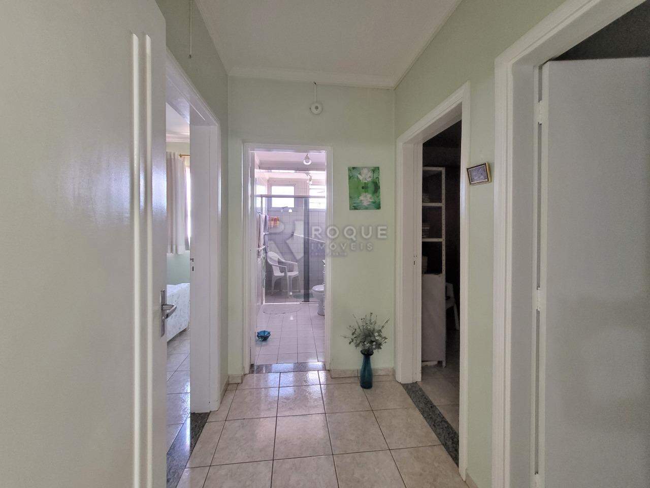 Apartamento à venda no bairro Vila Camargo: CORREDOR INTERNO