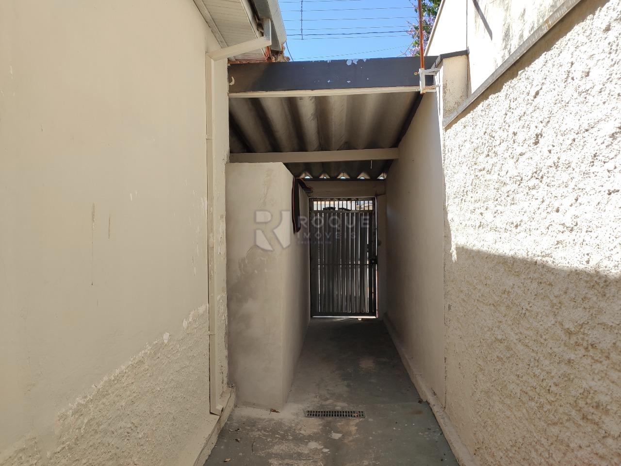Casa Residencial para aluguel no bairro Vila Independência: Corredor de acesso 