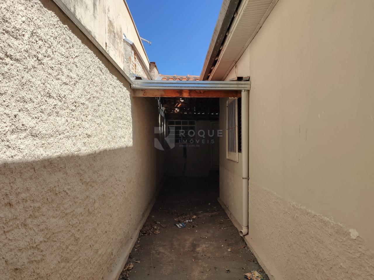 Casa Residencial para aluguel no bairro Vila Independência: Corredor de acesso 