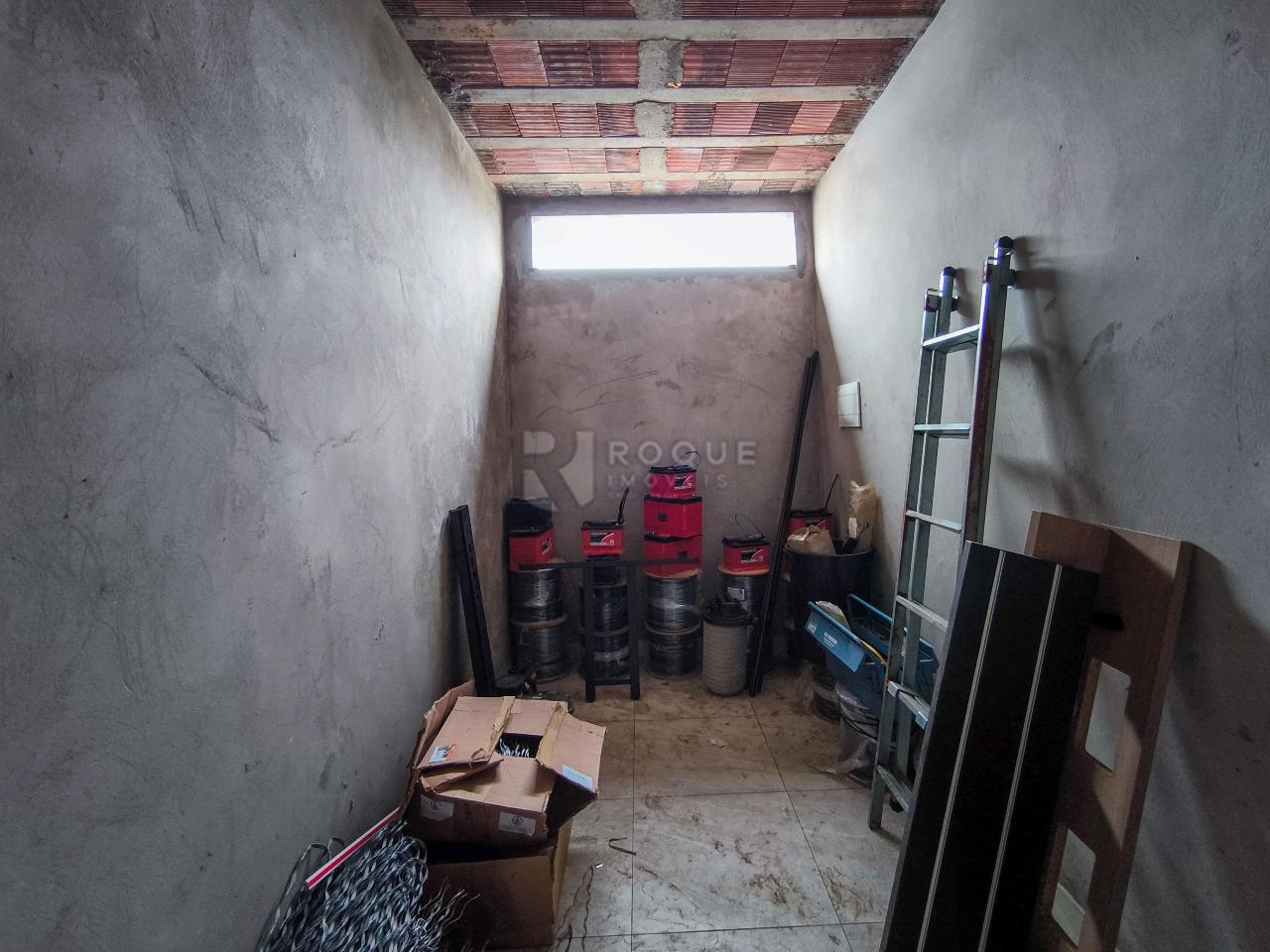 Casa Residencial à venda no bairro Jardim dos Jequitibás: CLOSET