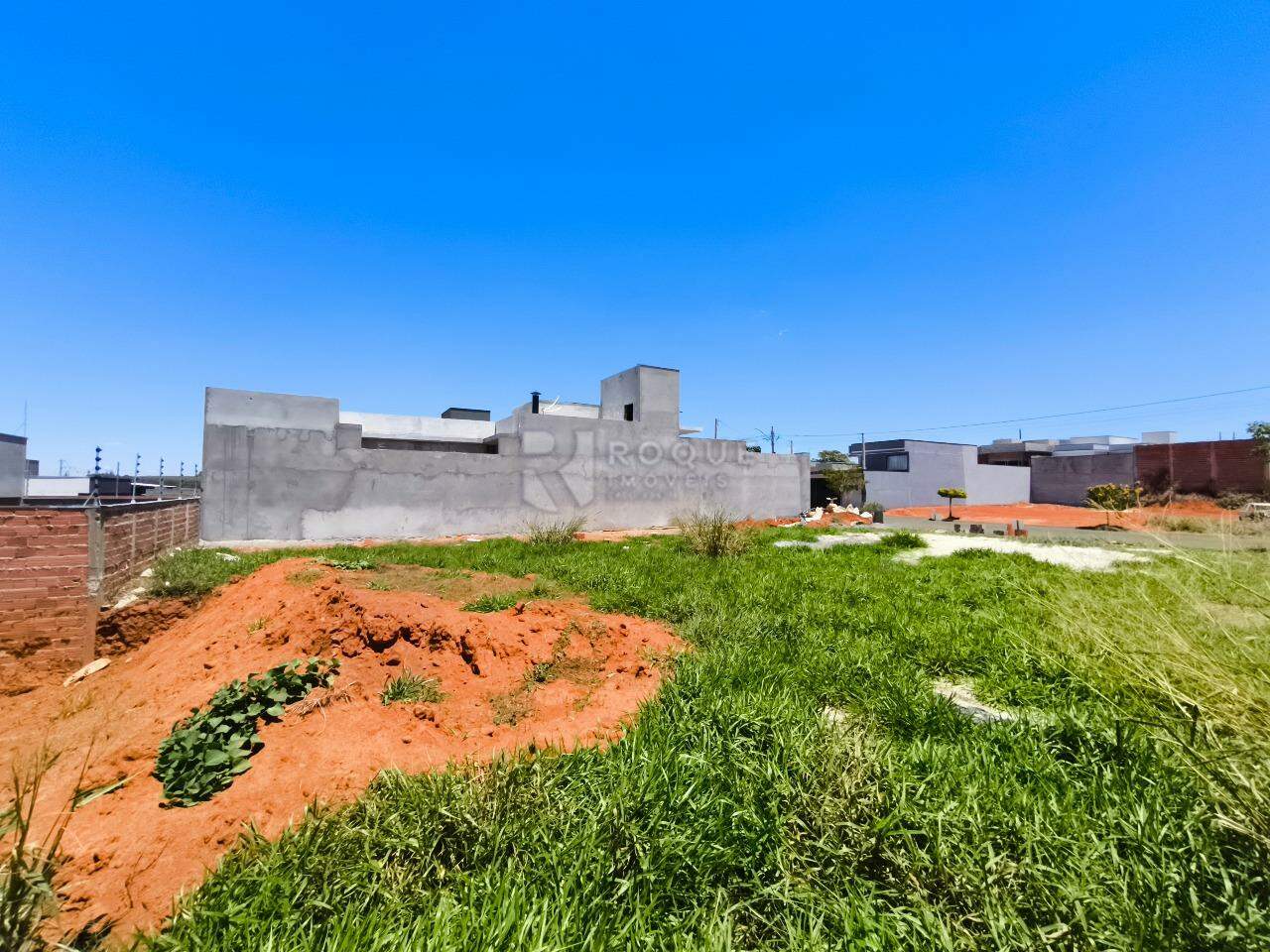 Terreno à venda no bairro Jardim Campo Verde II: 