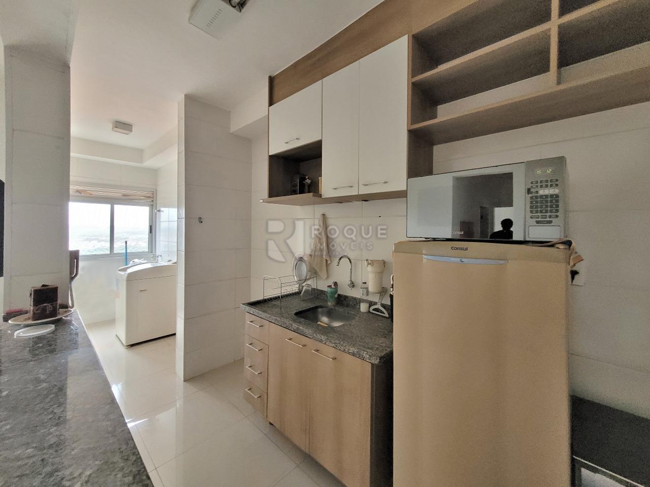 Apartamento à venda no bairro Chácaras Antonieta: COZINHA