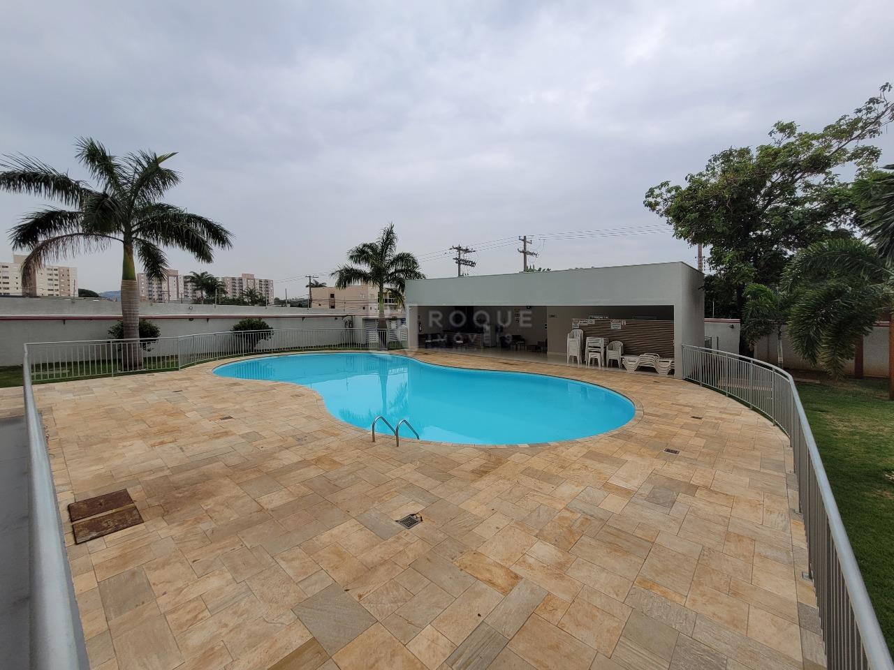 Apartamento à venda no bairro Chácaras Antonieta: PISCINA