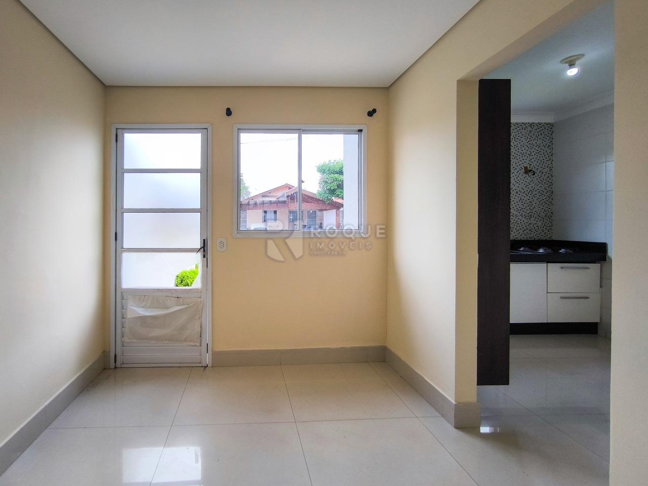 Casa em condomínio à venda no bairro Residencial Itamaracá: SALA DE ESTAR