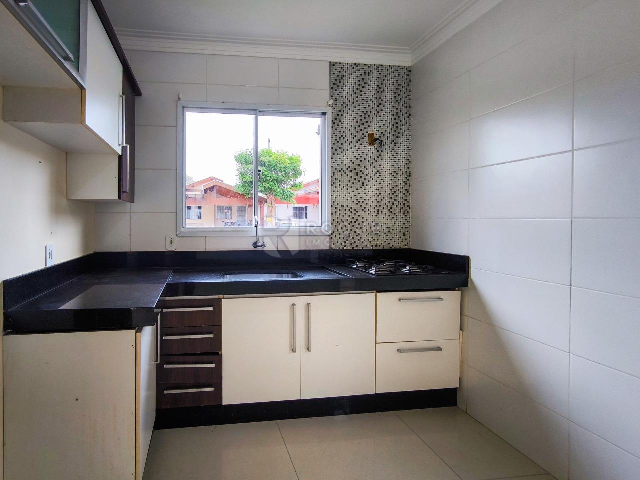 Casa em condomínio à venda no bairro Residencial Itamaracá: COZINHA