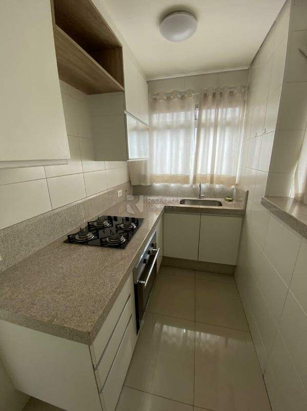 Apartamento à venda no bairro Cidade Jardim: COZINHA