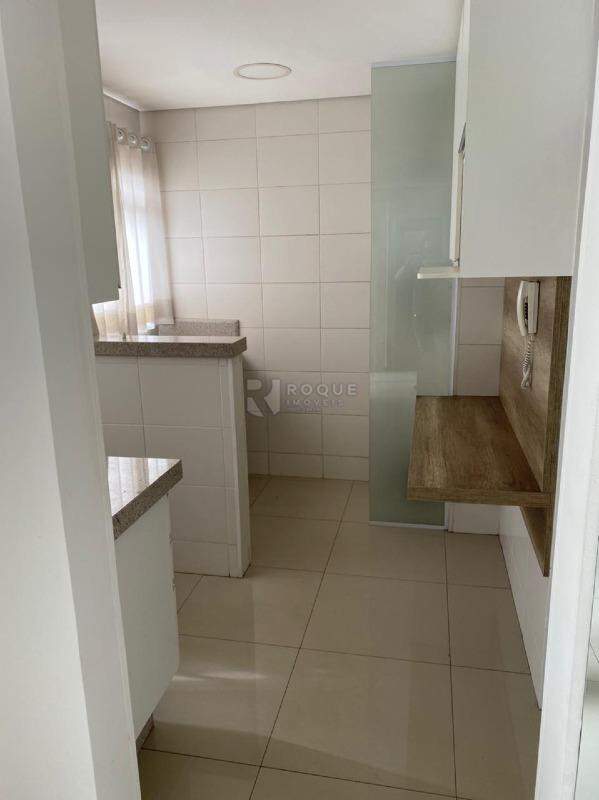 Apartamento à venda no bairro Cidade Jardim: COZINHA