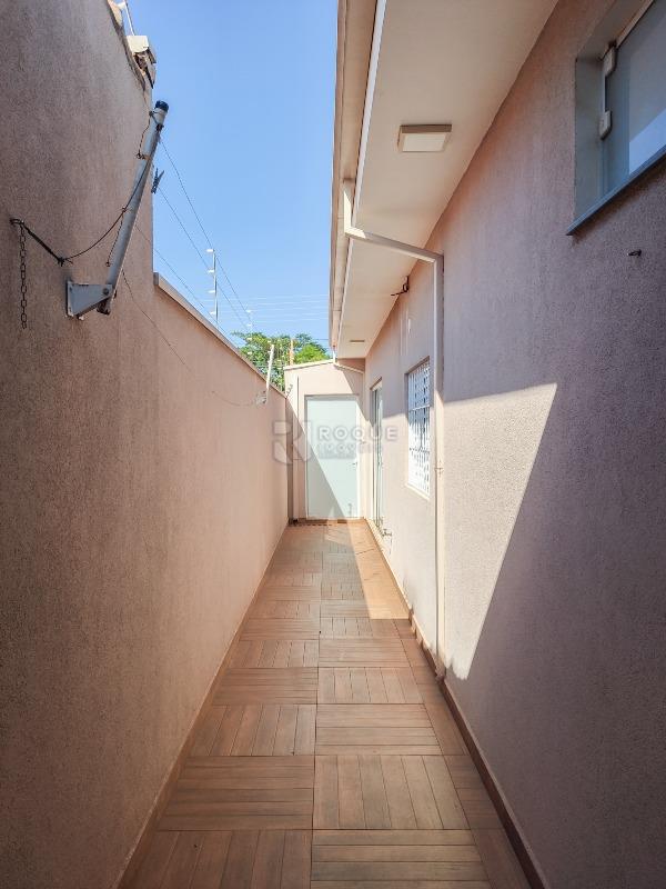 Casa Residencial à venda no bairro Jardim São Paulo: Corredor 1