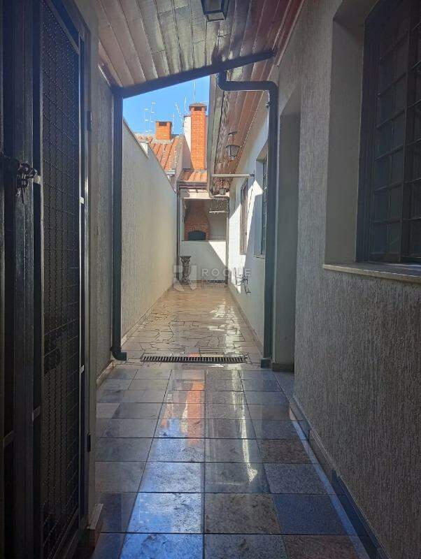 Casa Residencial à venda no bairro Vila Agostinho Francisco de Assis: Corredor externo