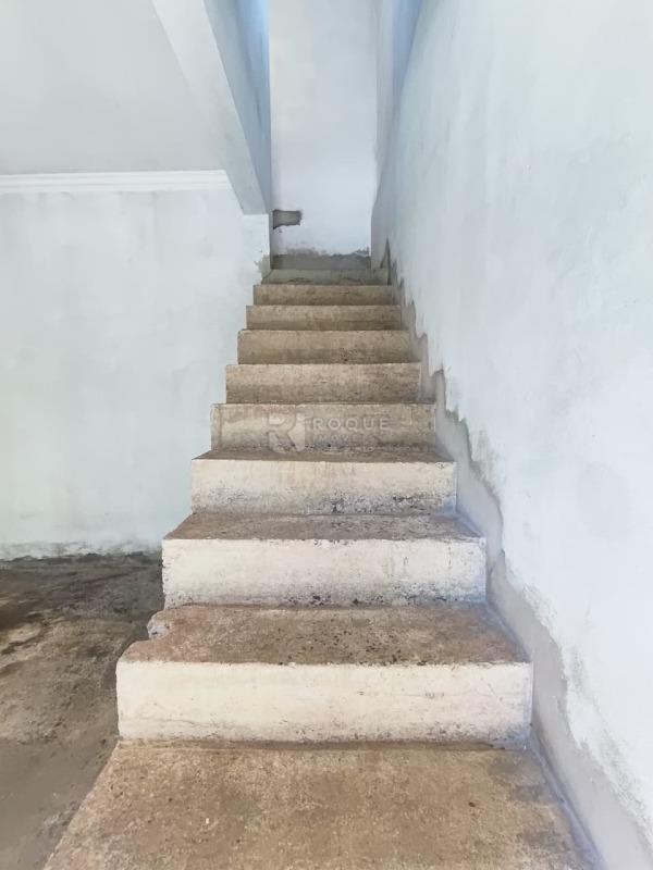 Casa Residencial para aluguel no bairro Jardim Doutor João Batista Levy: Escada Acesso