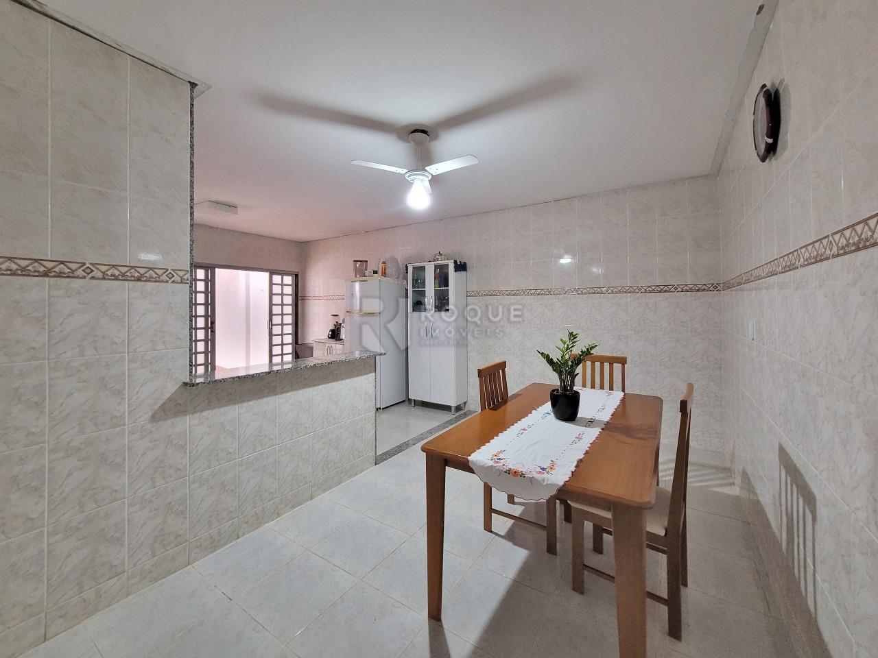 Casa Residencial à venda no bairro Parque Nossa Senhora das Dores: SALA DE JANTAR