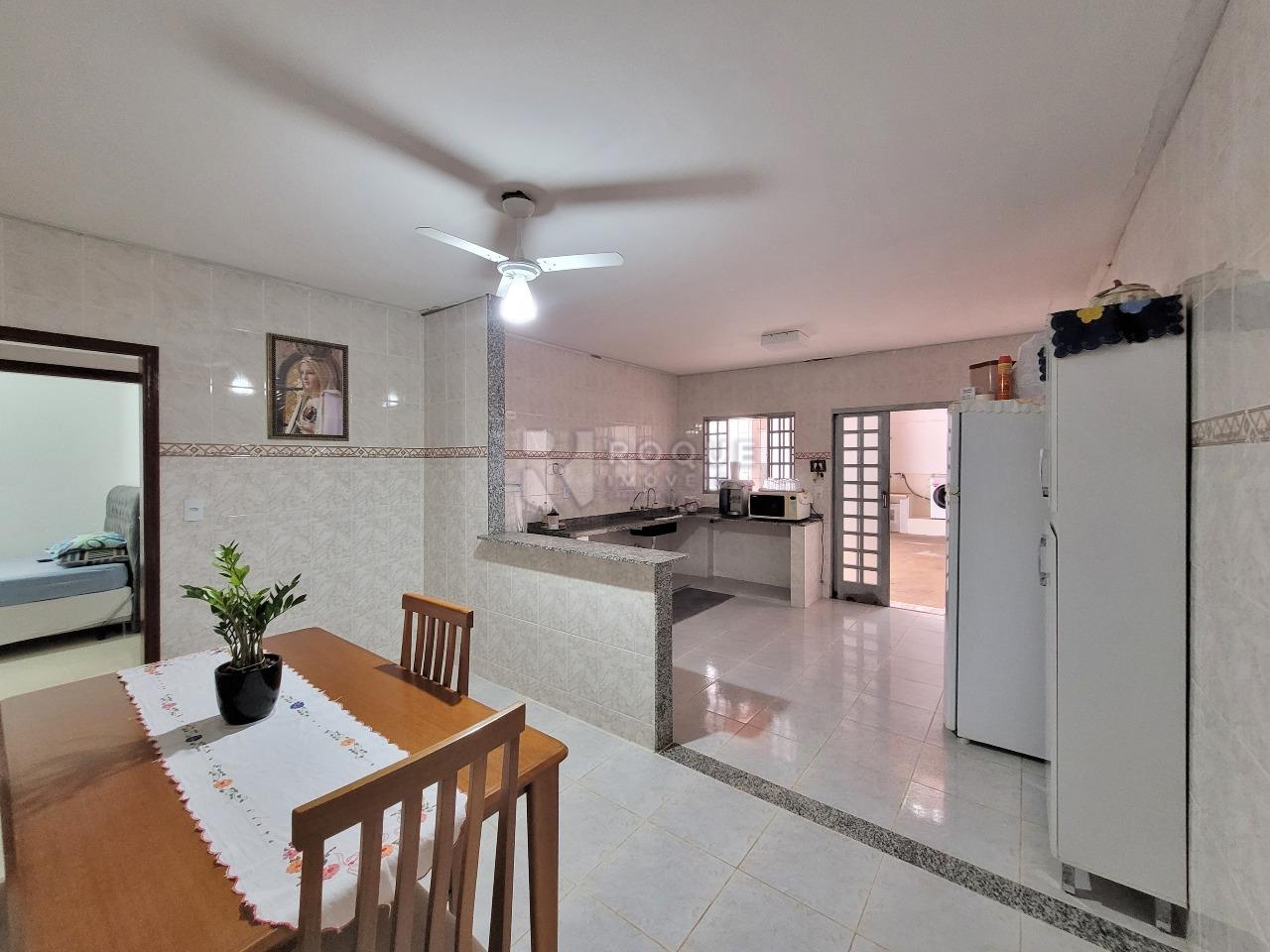 Casa Residencial à venda no bairro Parque Nossa Senhora das Dores: SALA DE JANTAR