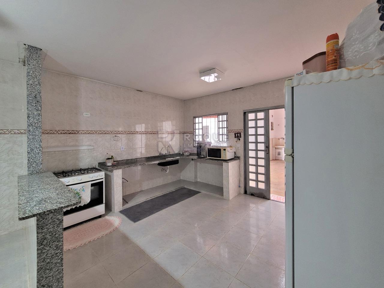 Casa Residencial à venda no bairro Parque Nossa Senhora das Dores: COZINHA