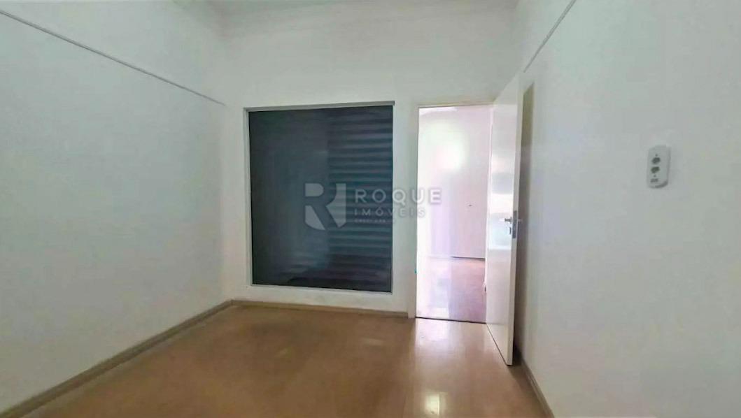 Casa Comercial à venda no bairro Centro: 