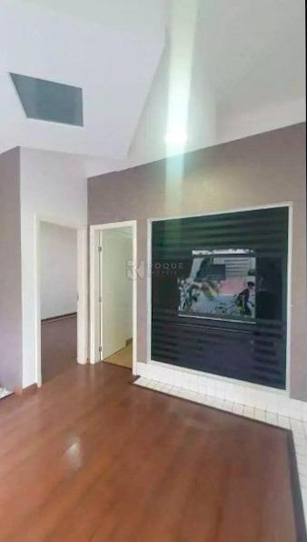 Casa Comercial à venda no bairro Centro: 