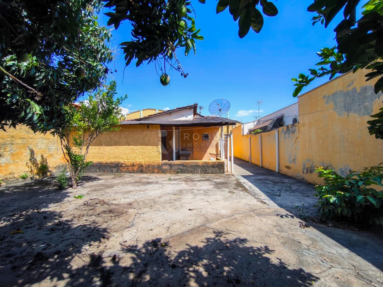 Casa Residencial à venda no bairro Vila Independência: QUINTAL