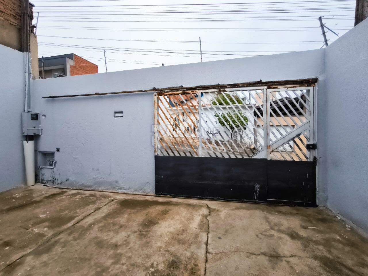 Casa Residencial à venda no bairro Jardim Ipanema: ENTRADA