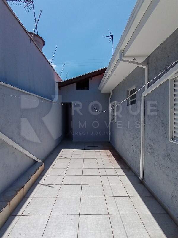 Casa Residencial à venda no bairro Jardim das Palmeiras: Corredor 
