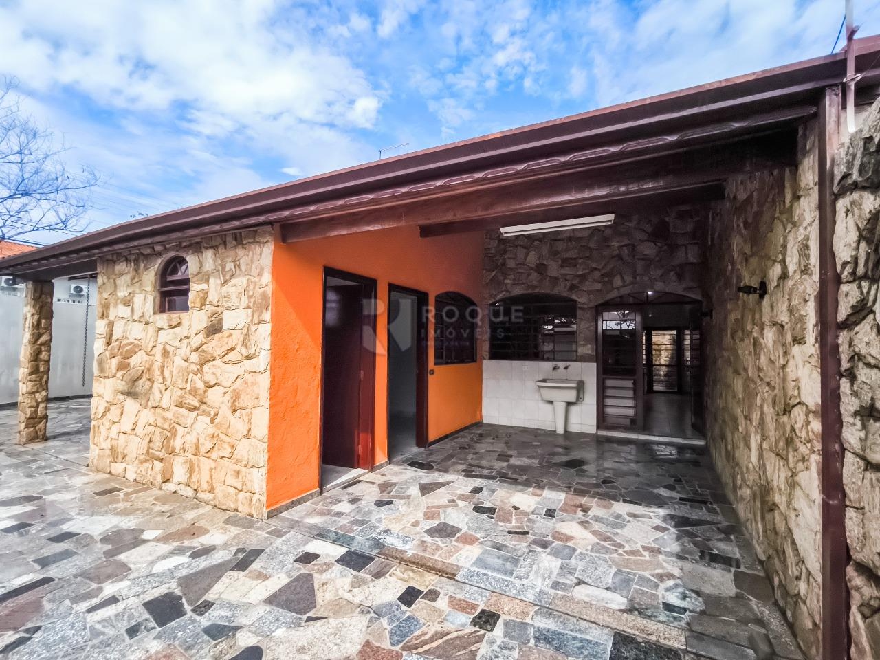 Casa Residencial à venda no bairro Jardim Parque Novo Mundo: ENTRADA DE SERVIÇO