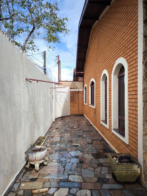 Casa Residencial à venda no bairro Jardim Parque Novo Mundo: ÁREA DE VARAL