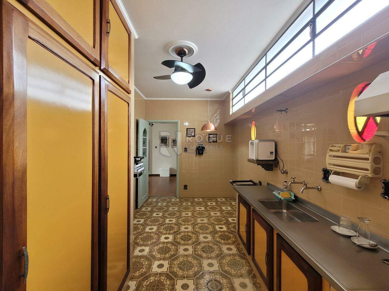 Casa Residencial à venda no bairro Vila Claudia: COZINHA