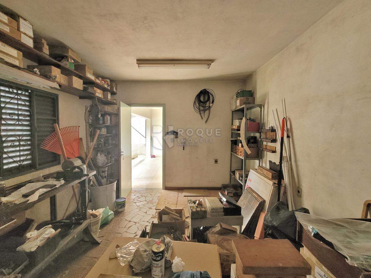 Casa Residencial à venda no bairro Vila Claudia: OFICINA