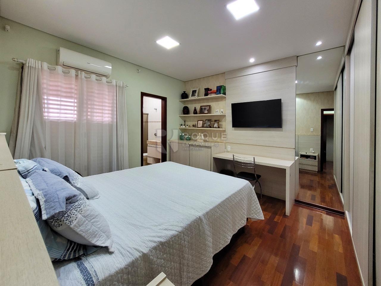 Casa Residencial à venda no bairro Vila Piza: SUÍTE