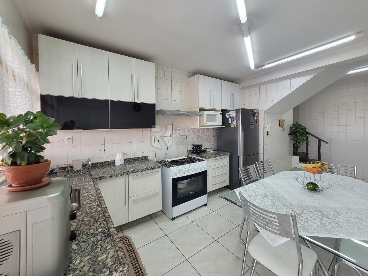 Casa Residencial à venda no bairro Vila Piza: COZINHA