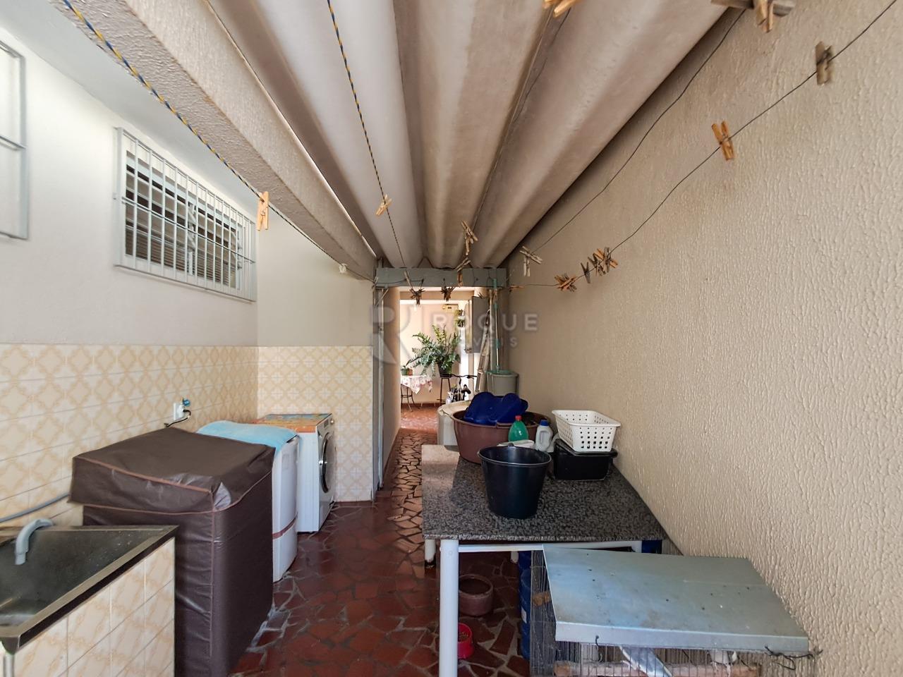 Casa Residencial à venda no bairro Jardim Montezuma: 