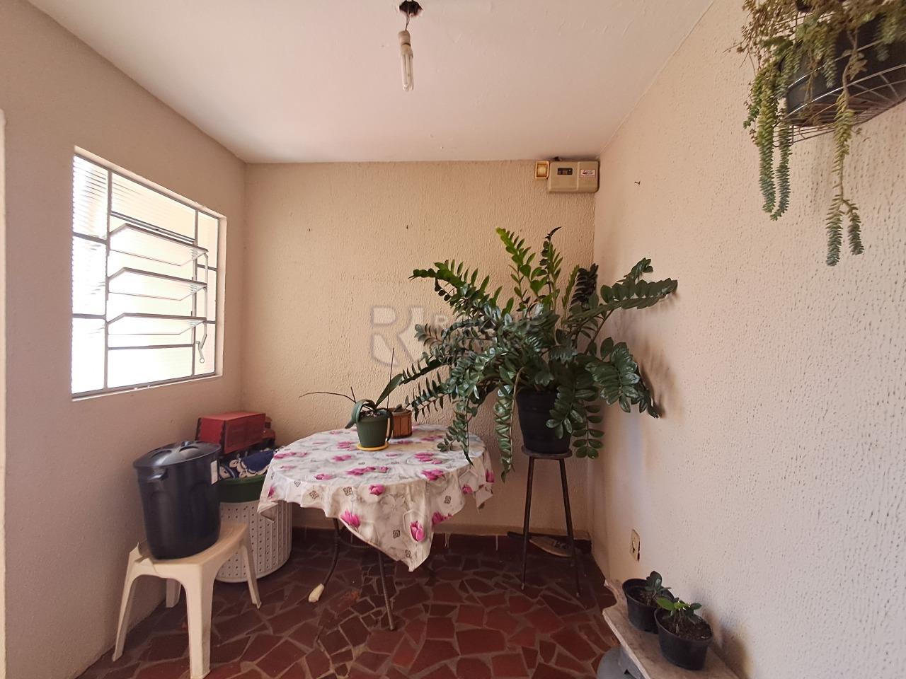 Casa Residencial à venda no bairro Jardim Montezuma: 