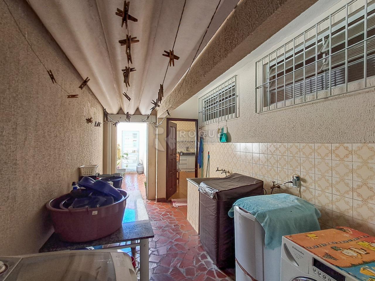 Casa Residencial à venda no bairro Jardim Montezuma: 