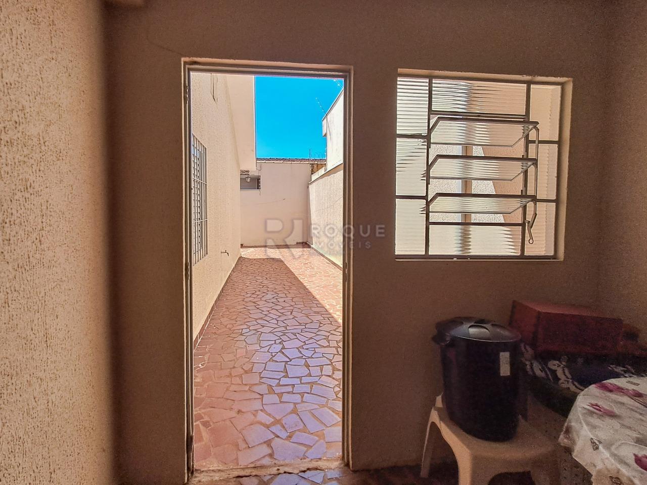 Casa Residencial à venda no bairro Jardim Montezuma: 