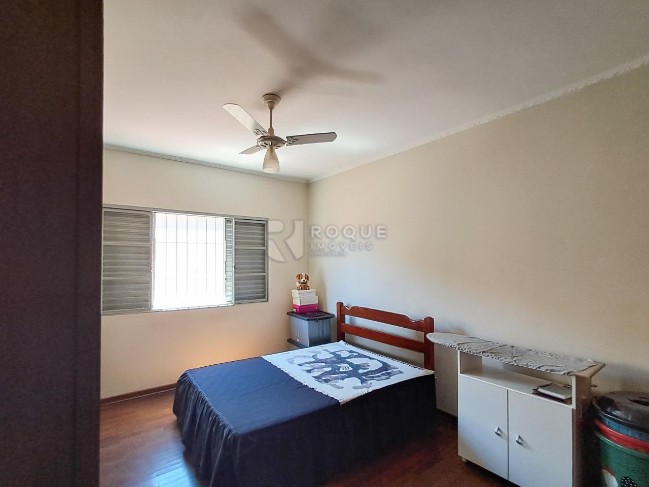 Casa Residencial à venda no bairro Jardim Montezuma: 