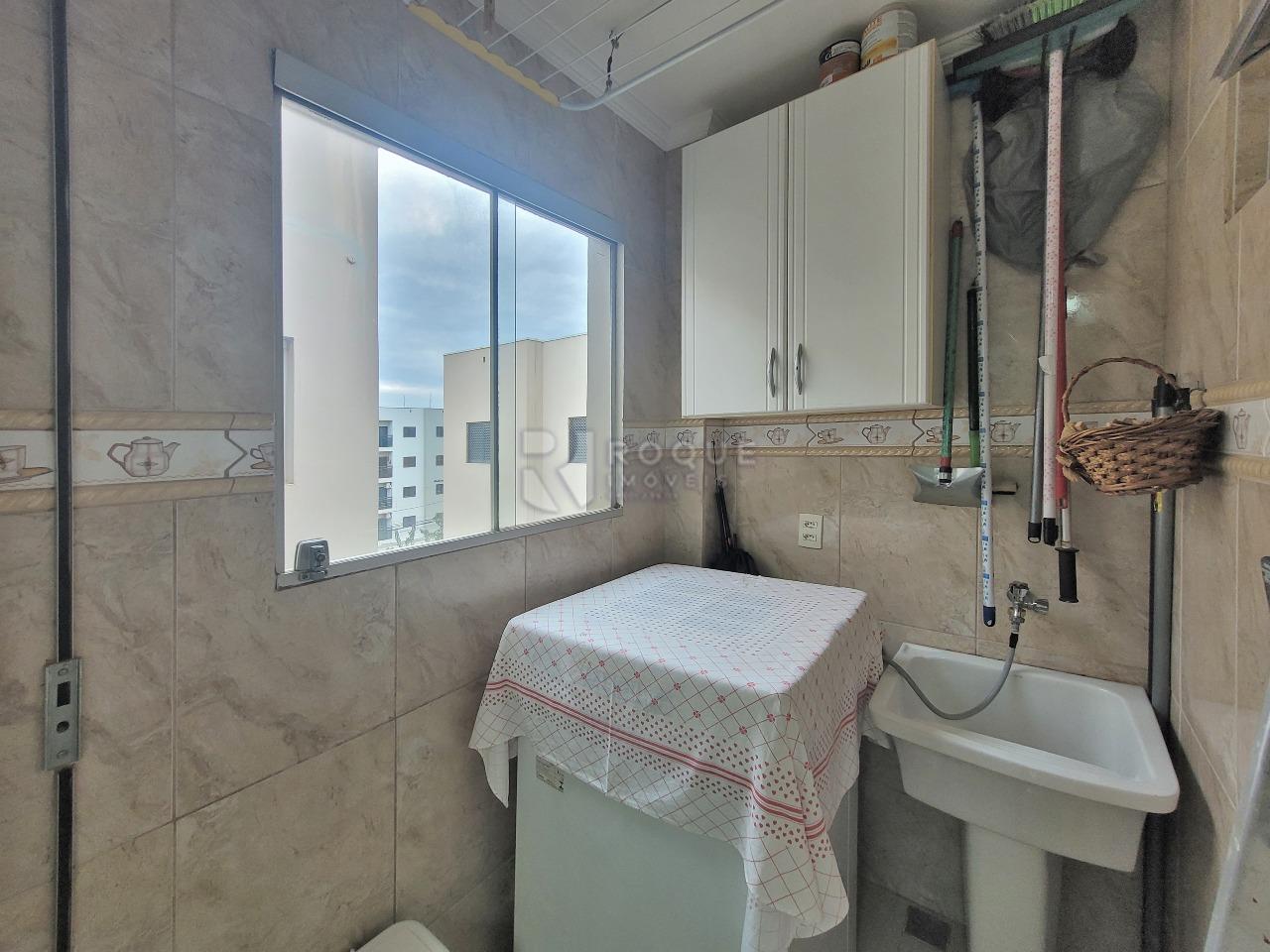 Apartamento à venda no bairro Jardim Ouro Verde: LAVANDERIA