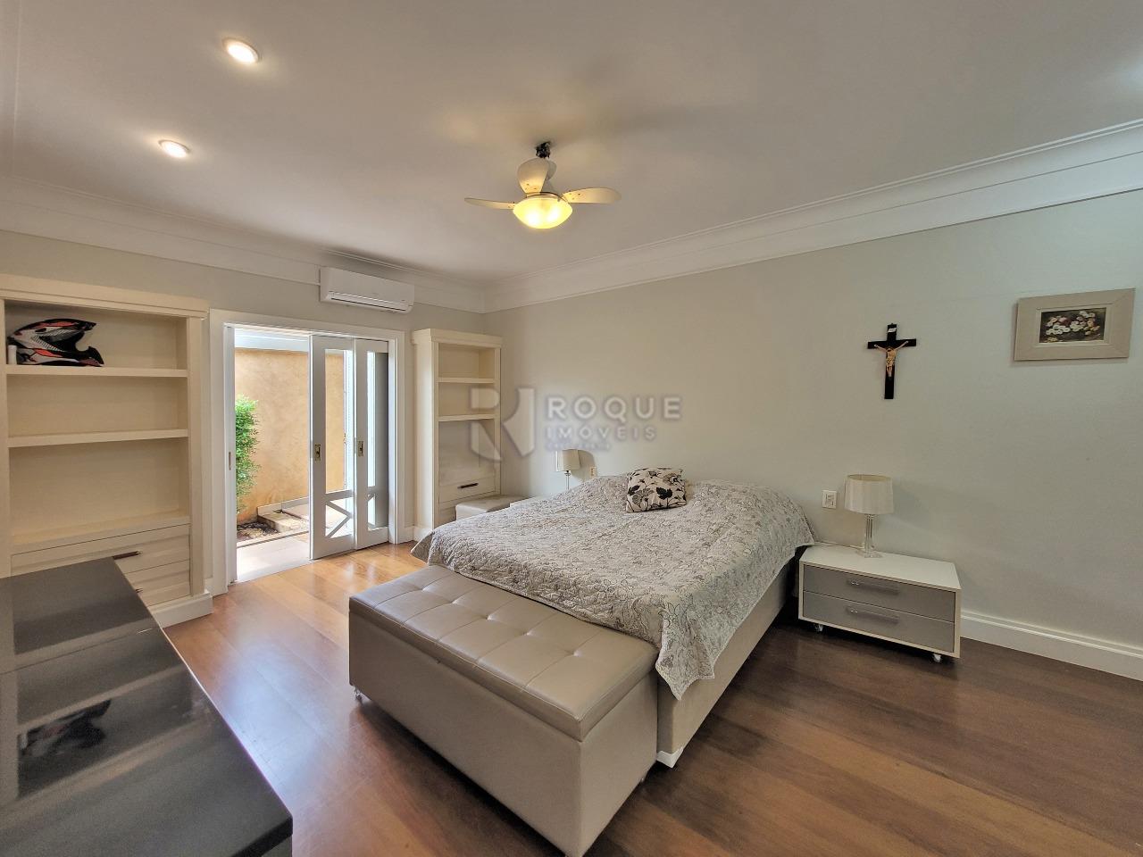 Casa em condomínio à venda no bairro Jardim Aquárius: SUÍTE 1