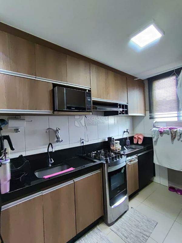 Apartamento para aluguel no bairro Jardim Colina Verde: Cozinha