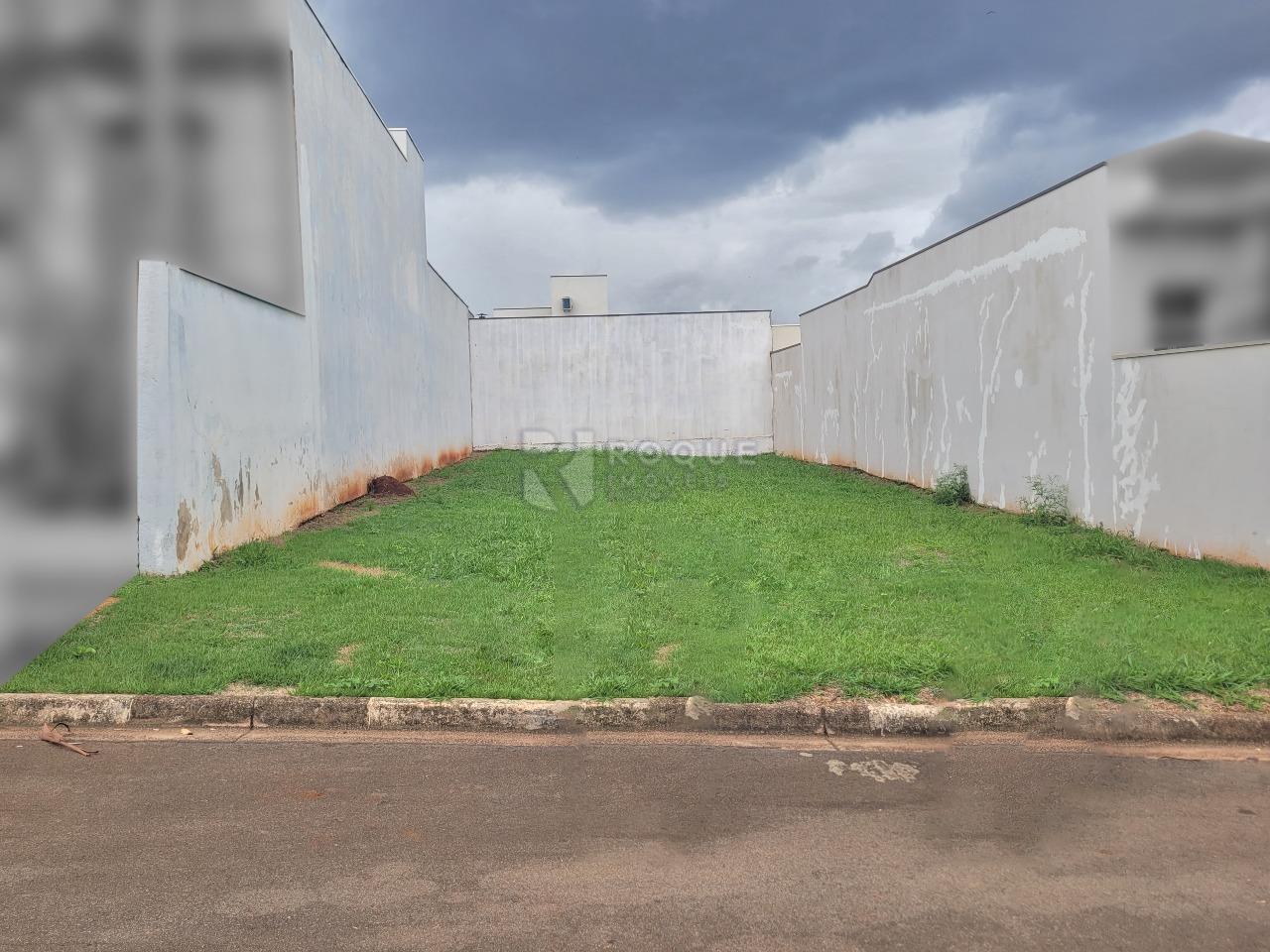 Terreno em condomínio à venda no bairro Parque Residencial Roland: 