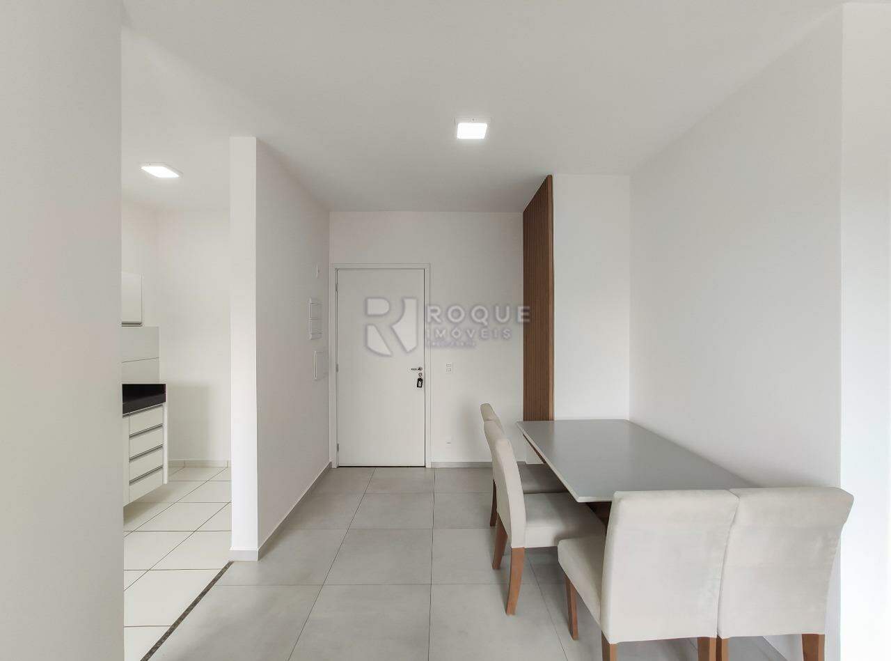 Apartamento para aluguel no bairro Jardim Residencial Roseira: Sala
