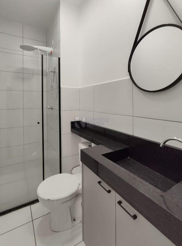 Apartamento para aluguel no bairro Jardim Residencial Roseira: WC social 