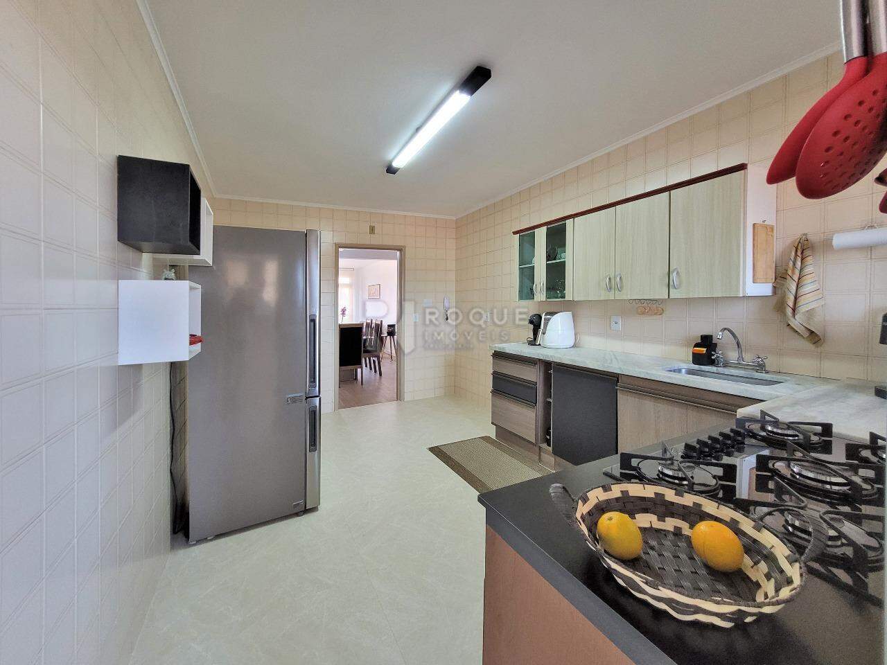 Apartamento à venda no bairro Cidade Jardim: COZINHA