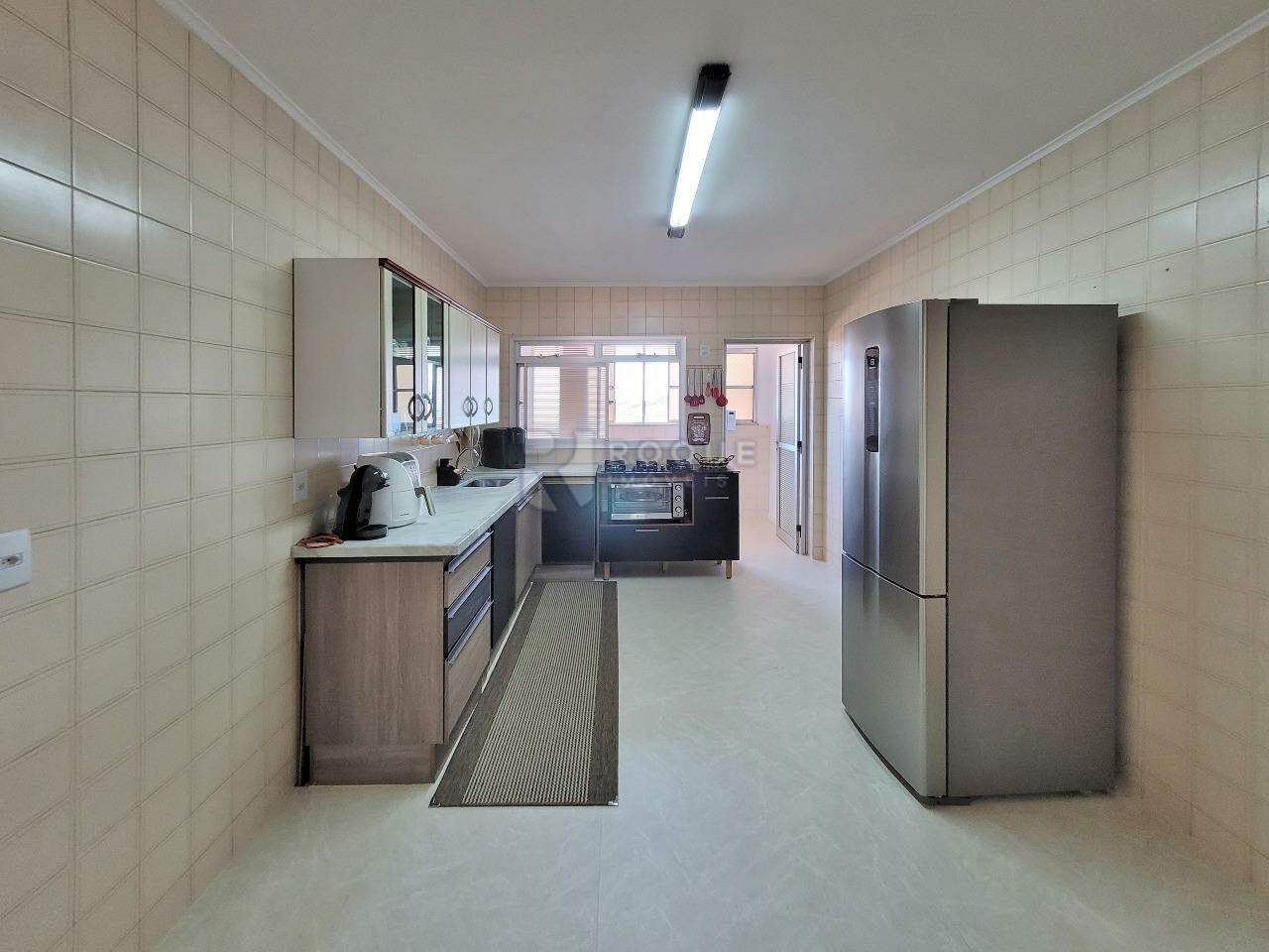 Apartamento à venda no bairro Cidade Jardim: COZINHA
