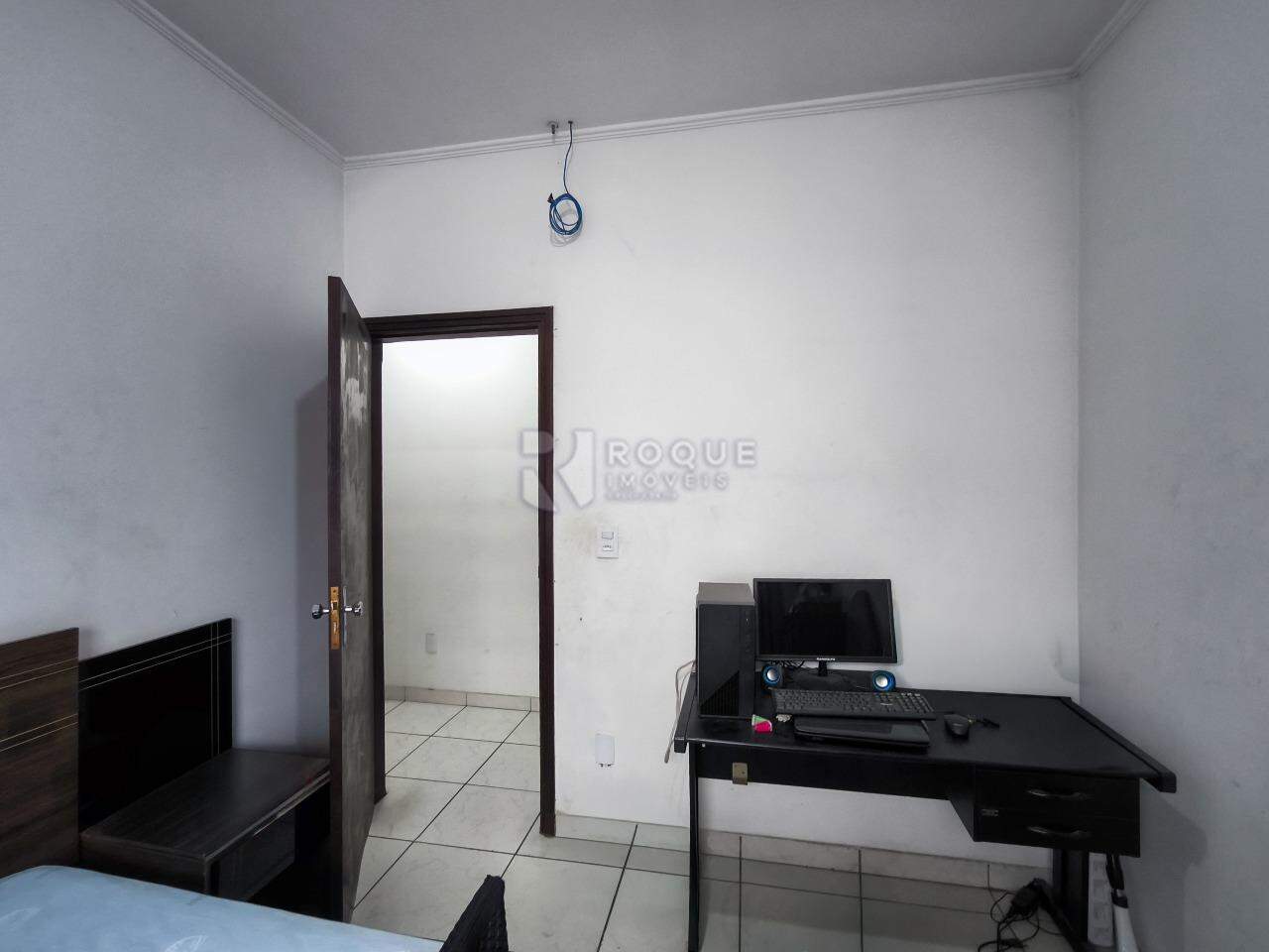 Casa Residencial à venda no bairro Vila Camargo: DORMITÓRIO 1