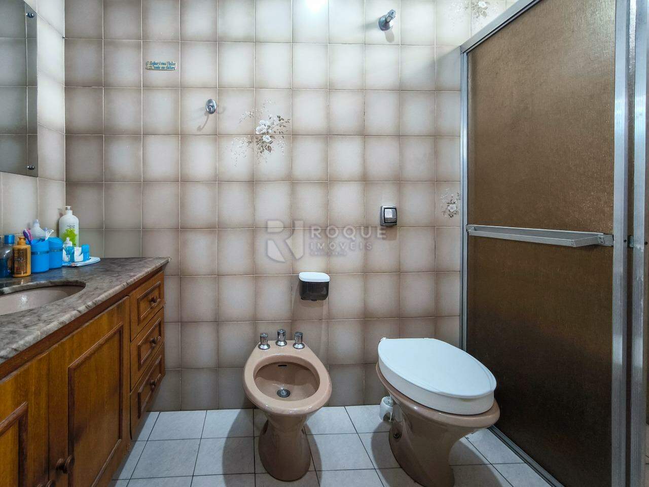 Casa Residencial à venda no bairro Vila Camargo: WC SUÍTE