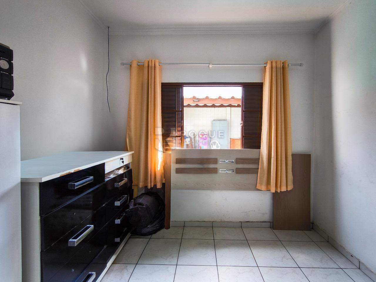 Casa Residencial à venda no bairro Vila Camargo: DORMITÓRIO 2