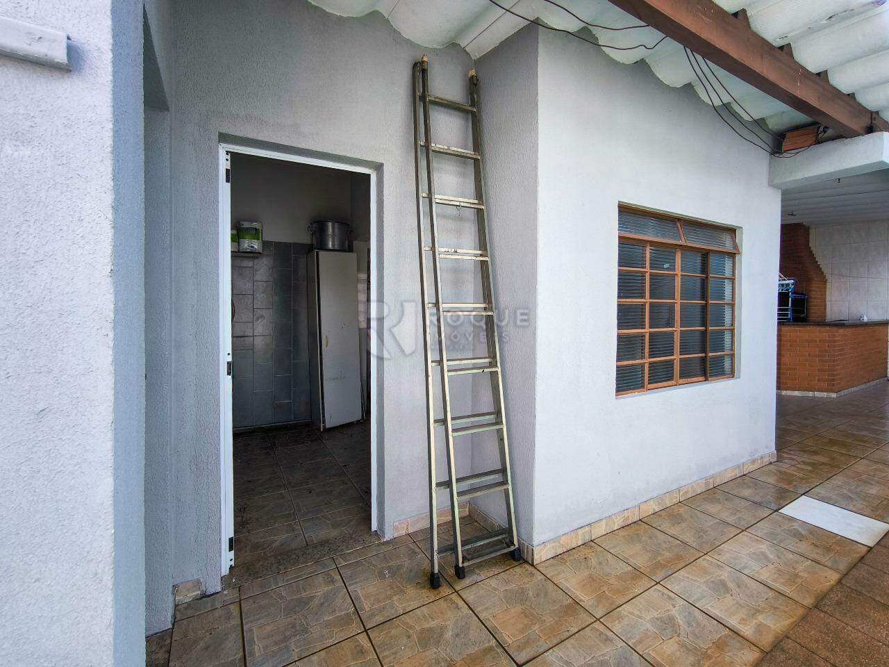 Casa Residencial à venda no bairro Vila Camargo: DESPEJO