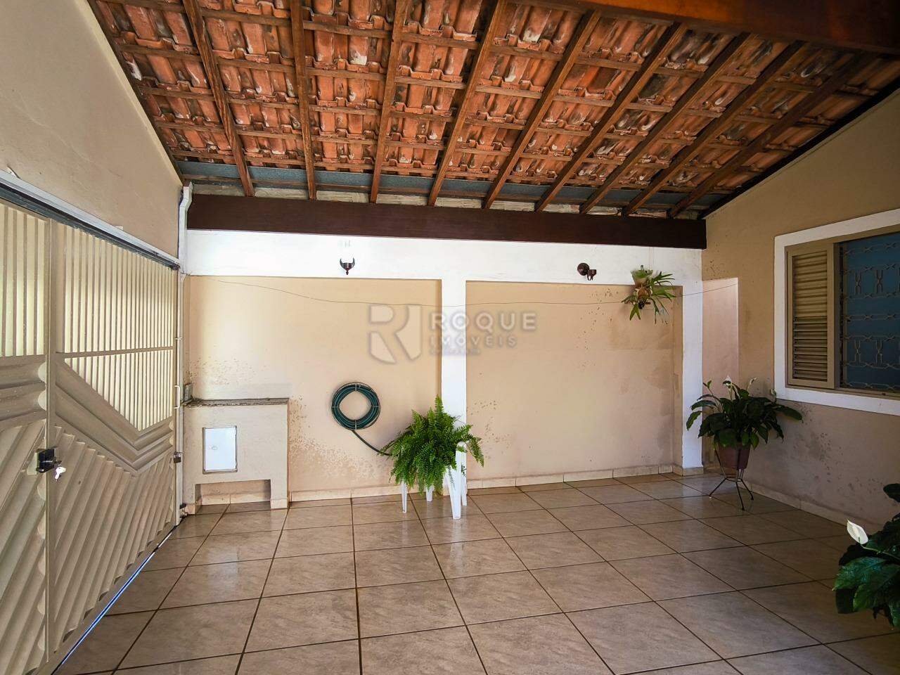Casa Residencial à venda no bairro Jardim Vista Alegre: GARAGEM