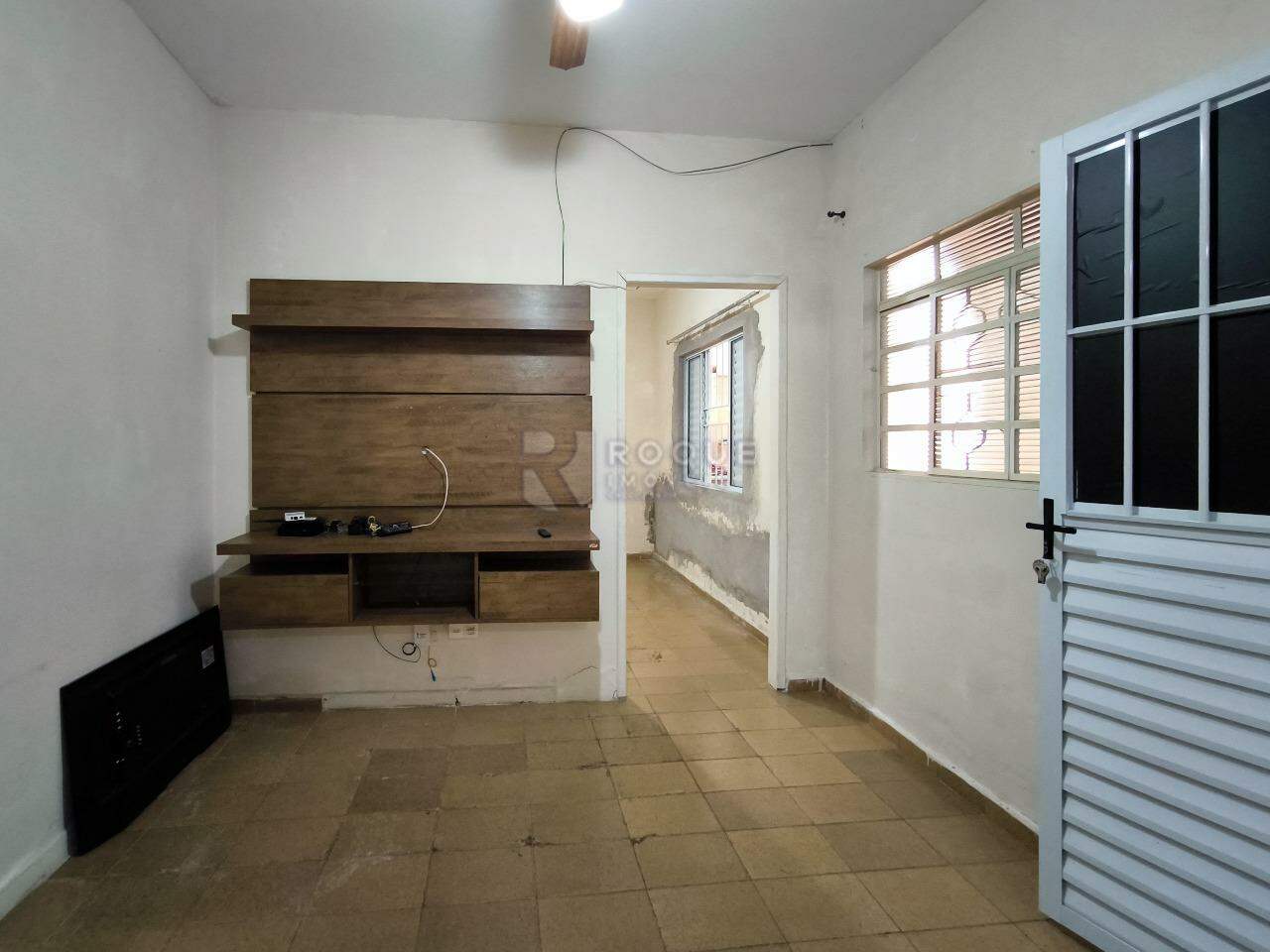 Casa Residencial à venda no bairro Jardim Vista Alegre: SALA DE ESTAR EDÍCULA